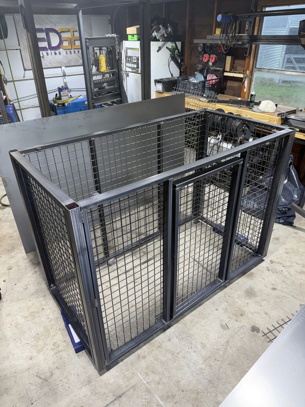 Heavy-Duty Steel Kennel